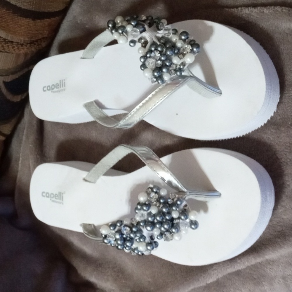 Capelli heeled sandals size 9